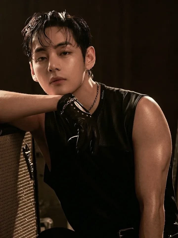 Kim Taehyung thumbnail