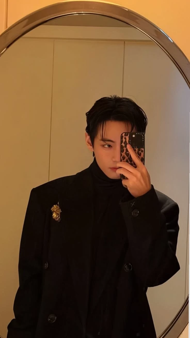 Kim Taehyung thumbnail