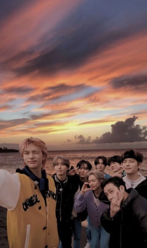 StrayKids thumbnail