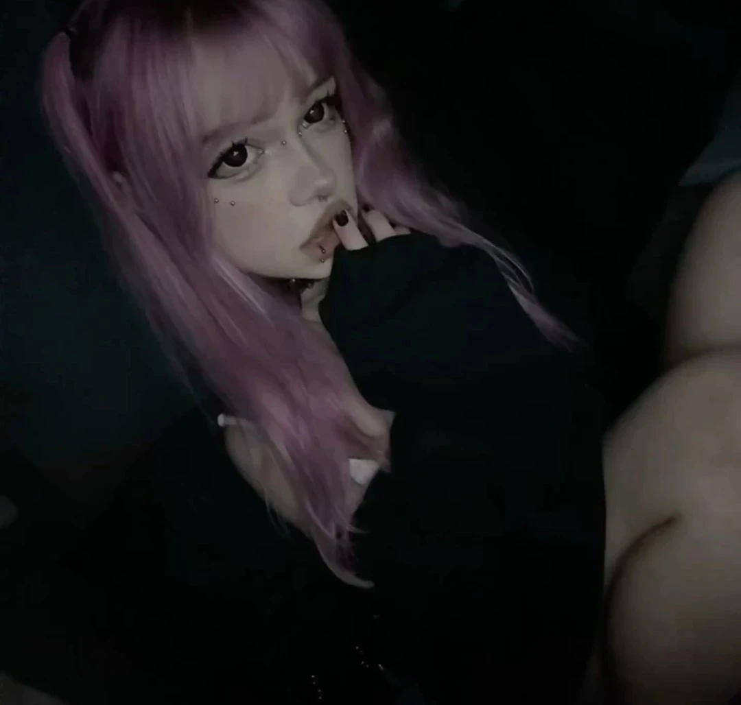 Melanie thumbnail