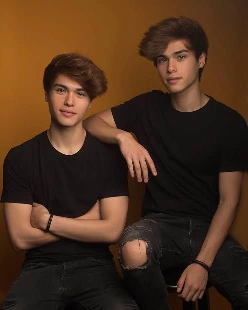 Alan and Alex (Stokes Twins) thumbnail