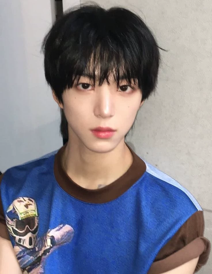 Junhyuk thumbnail