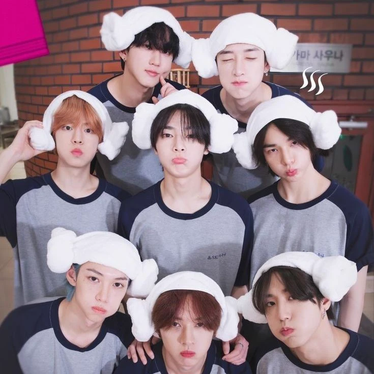 Stray Kids thumbnail