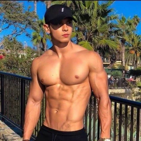 Damien 'The Destroyer' Thorne (The most homophobic in his school) thumbnail