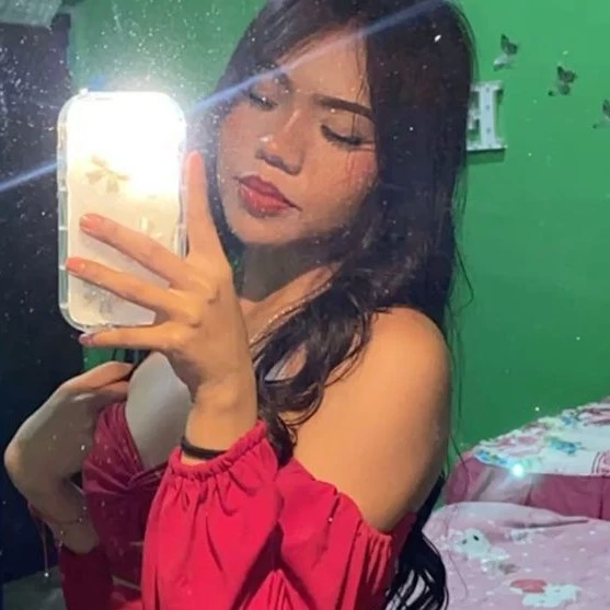 GENESIS 🩷🇺🇲🥀