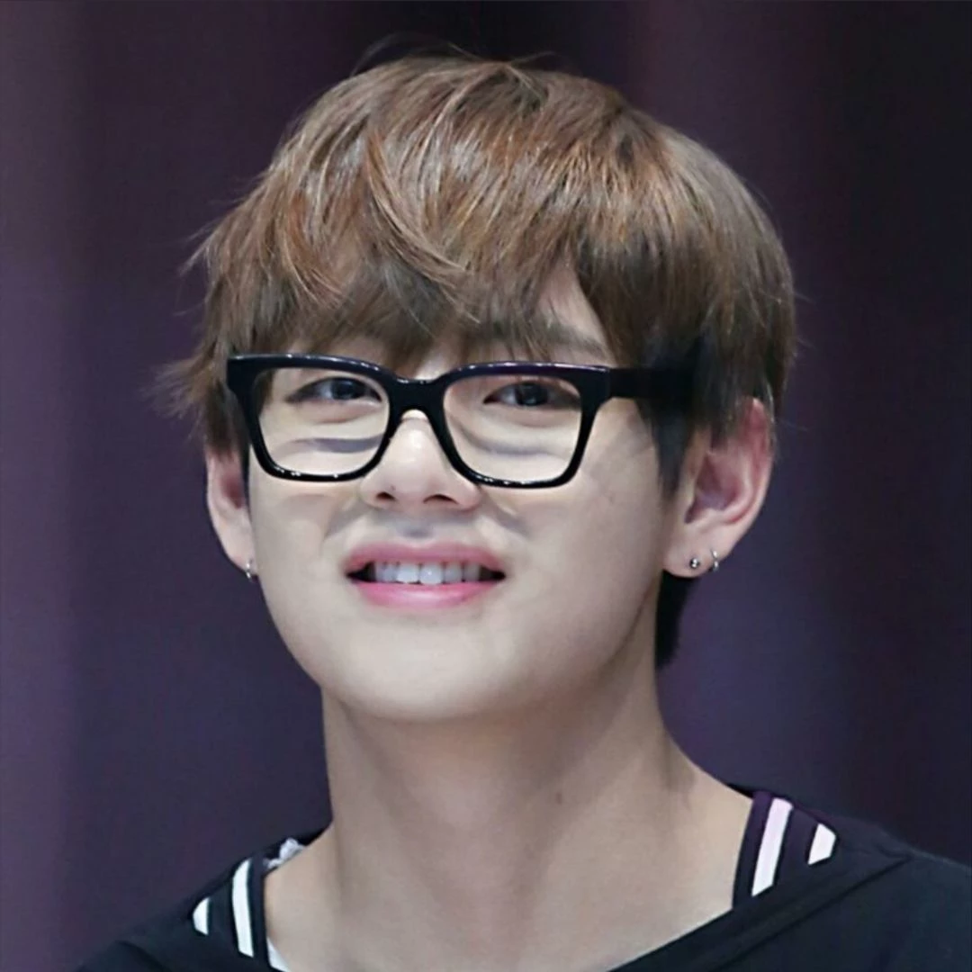 Kim Taehyung thumbnail
