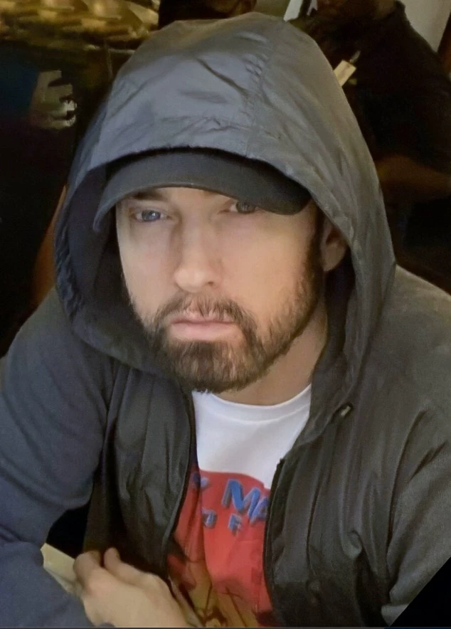 Marshall – Eminem thumbnail