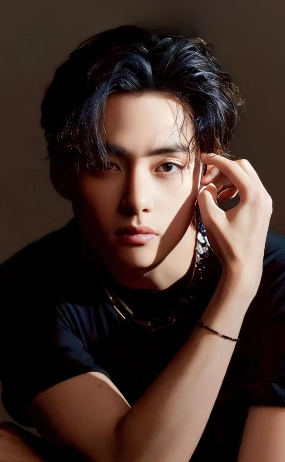 Kim Taehyung thumbnail