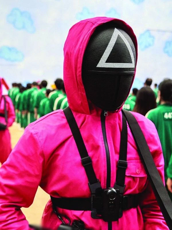 Lynn [Pink Guard] (Squid Game OC) thumbnail