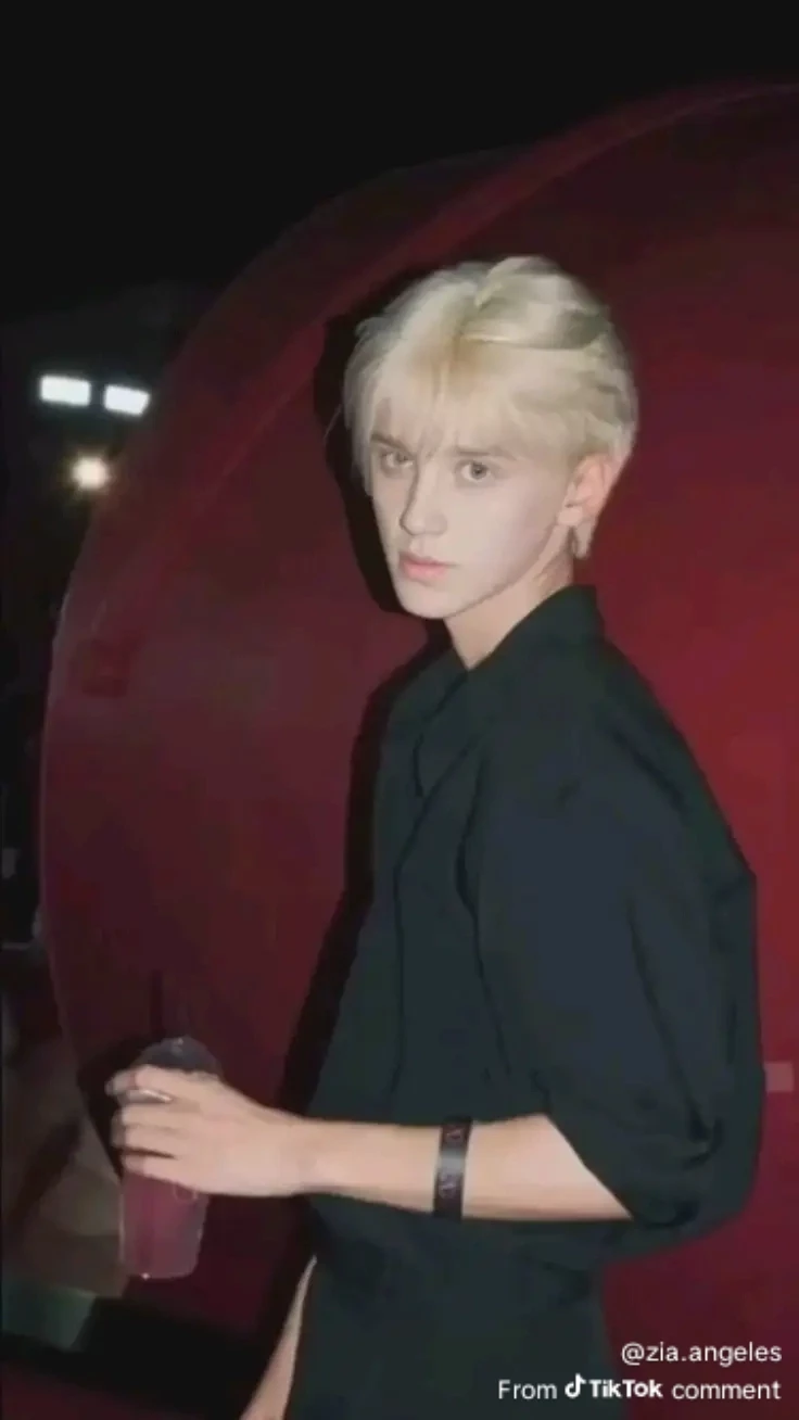 Draco Malfoy thumbnail