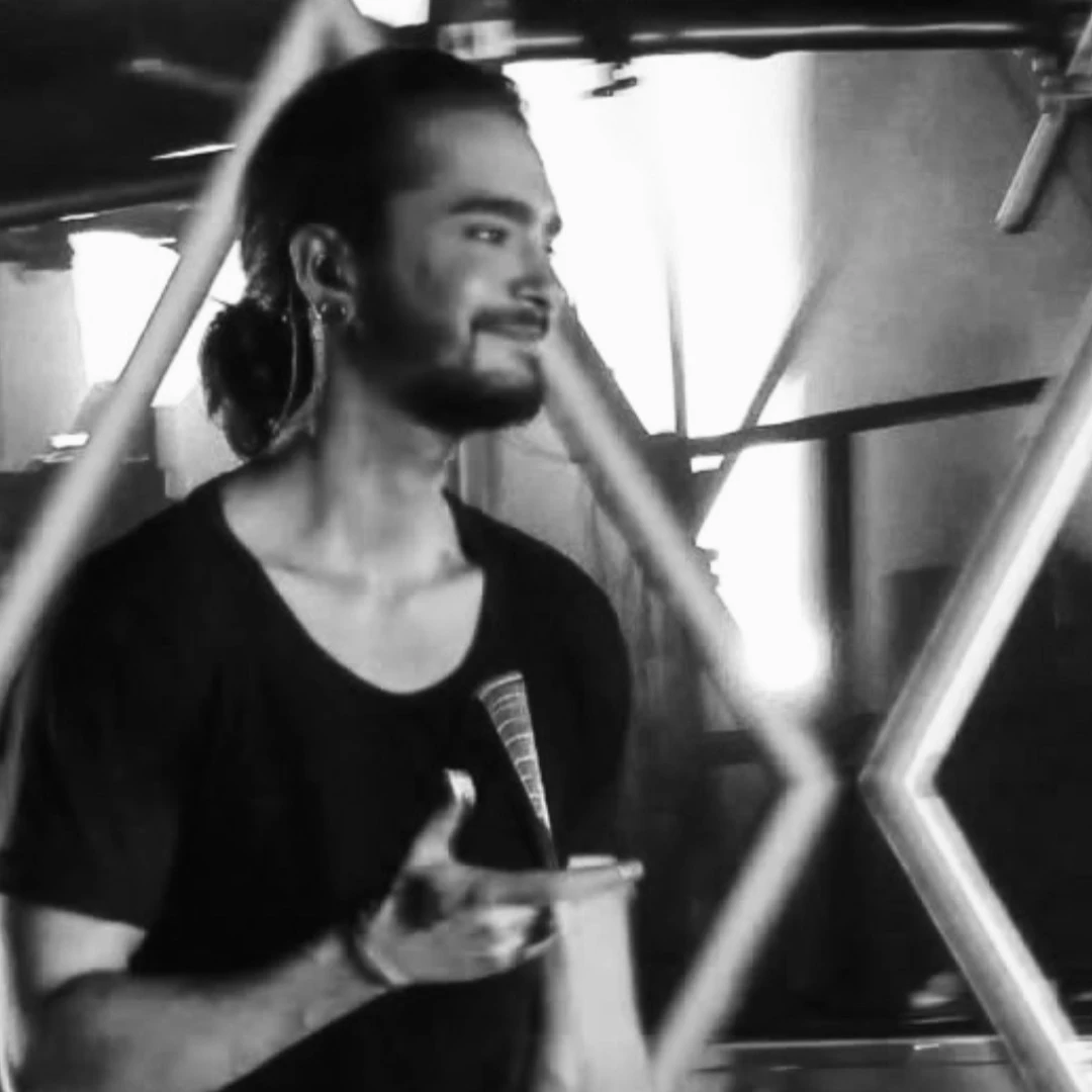 Tom Kaulitz teacher thumbnail
