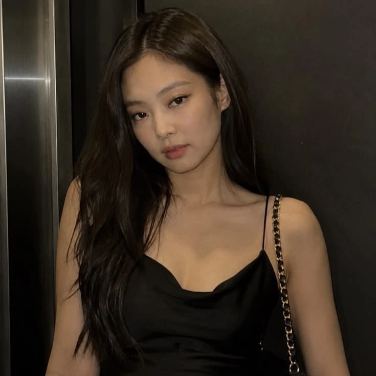 Jennie thumbnail