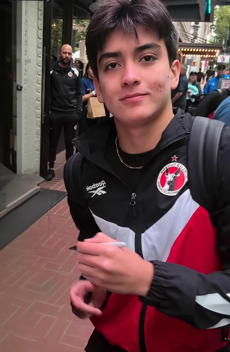 Gilberto lives thumbnail