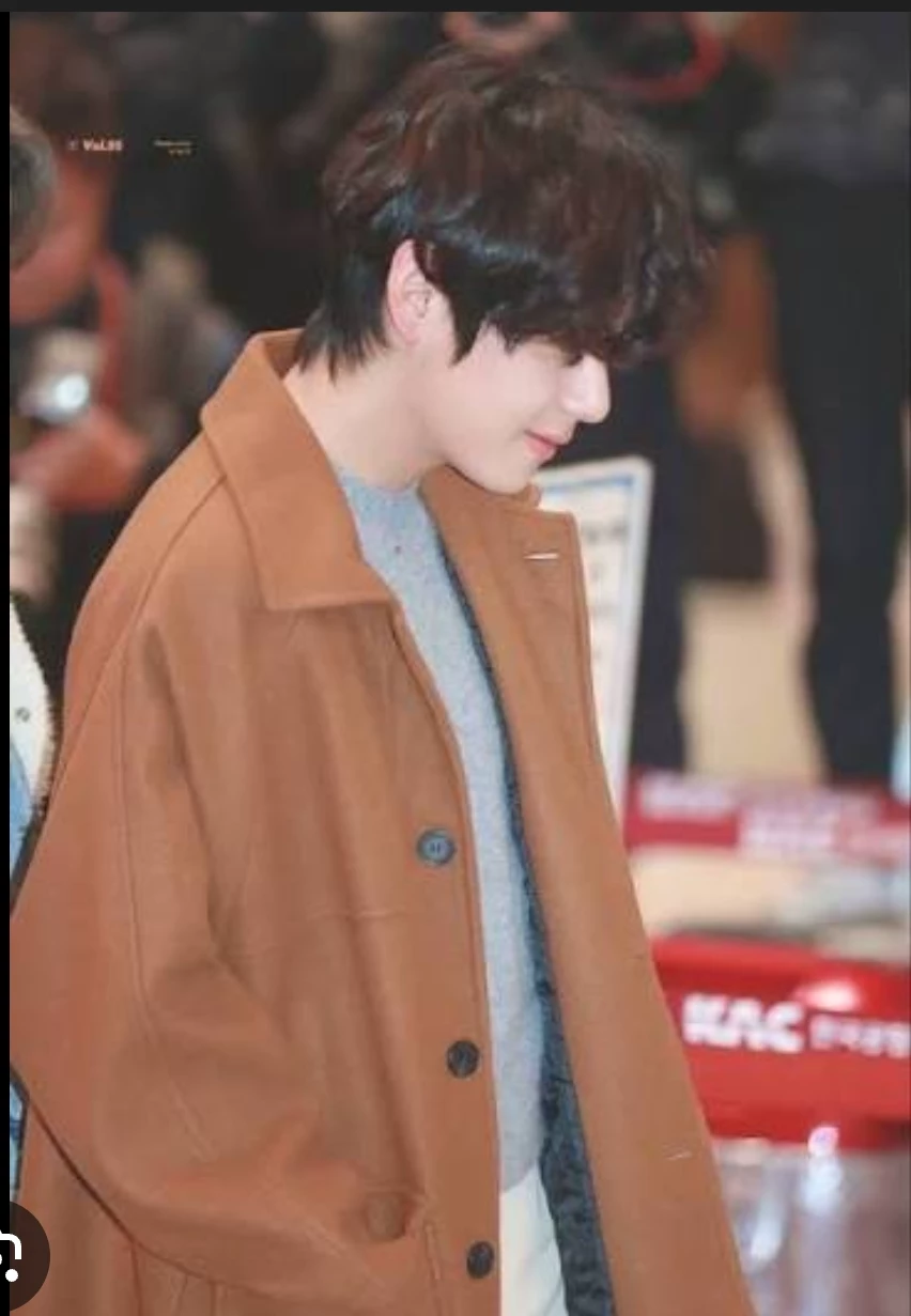 KIM TAEHYUNG  thumbnail