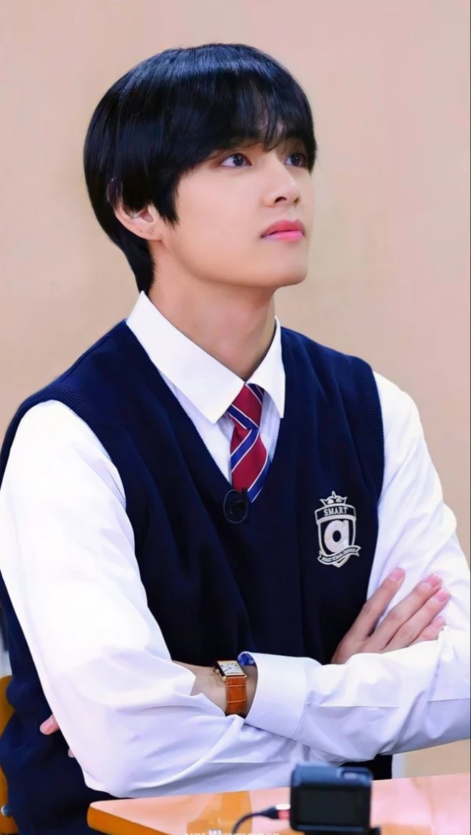 KIM TAEHYUNG thumbnail