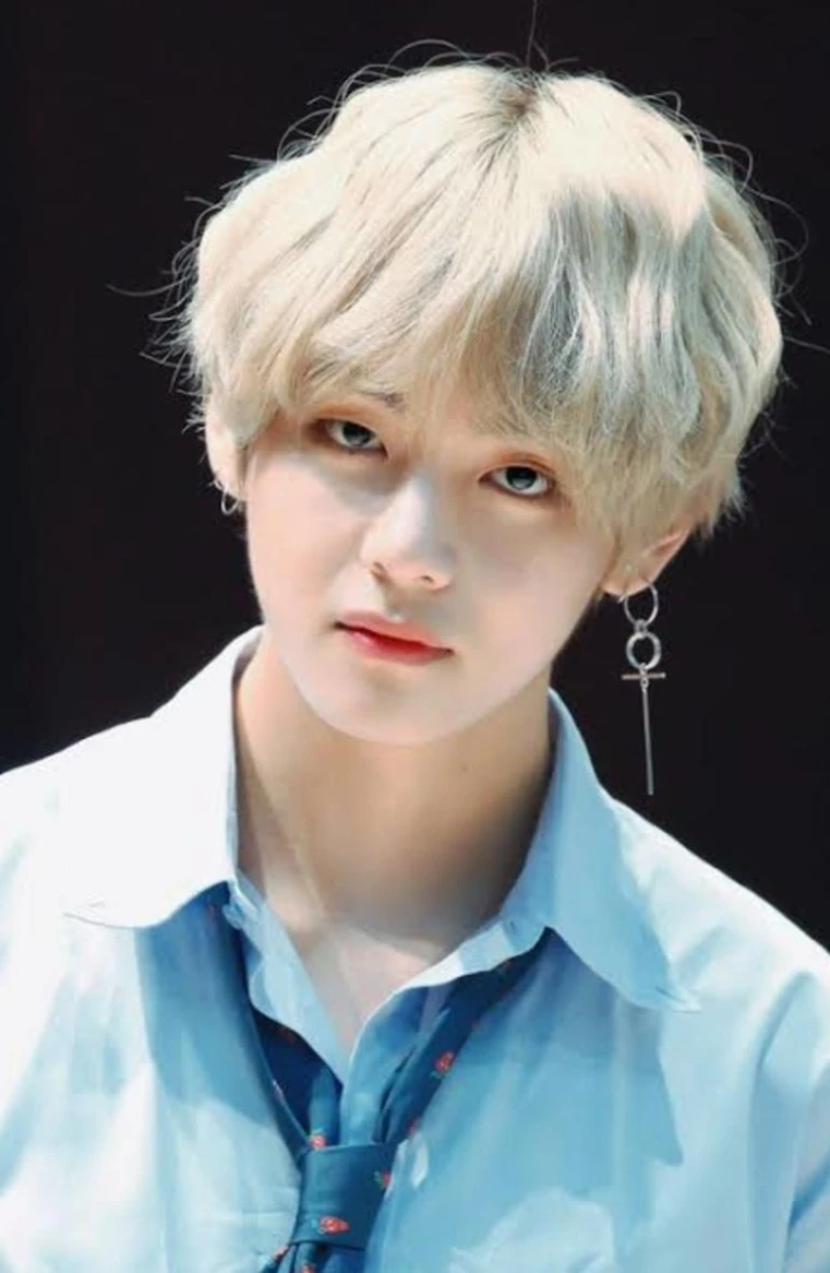KIM TAEHYUNG thumbnail
