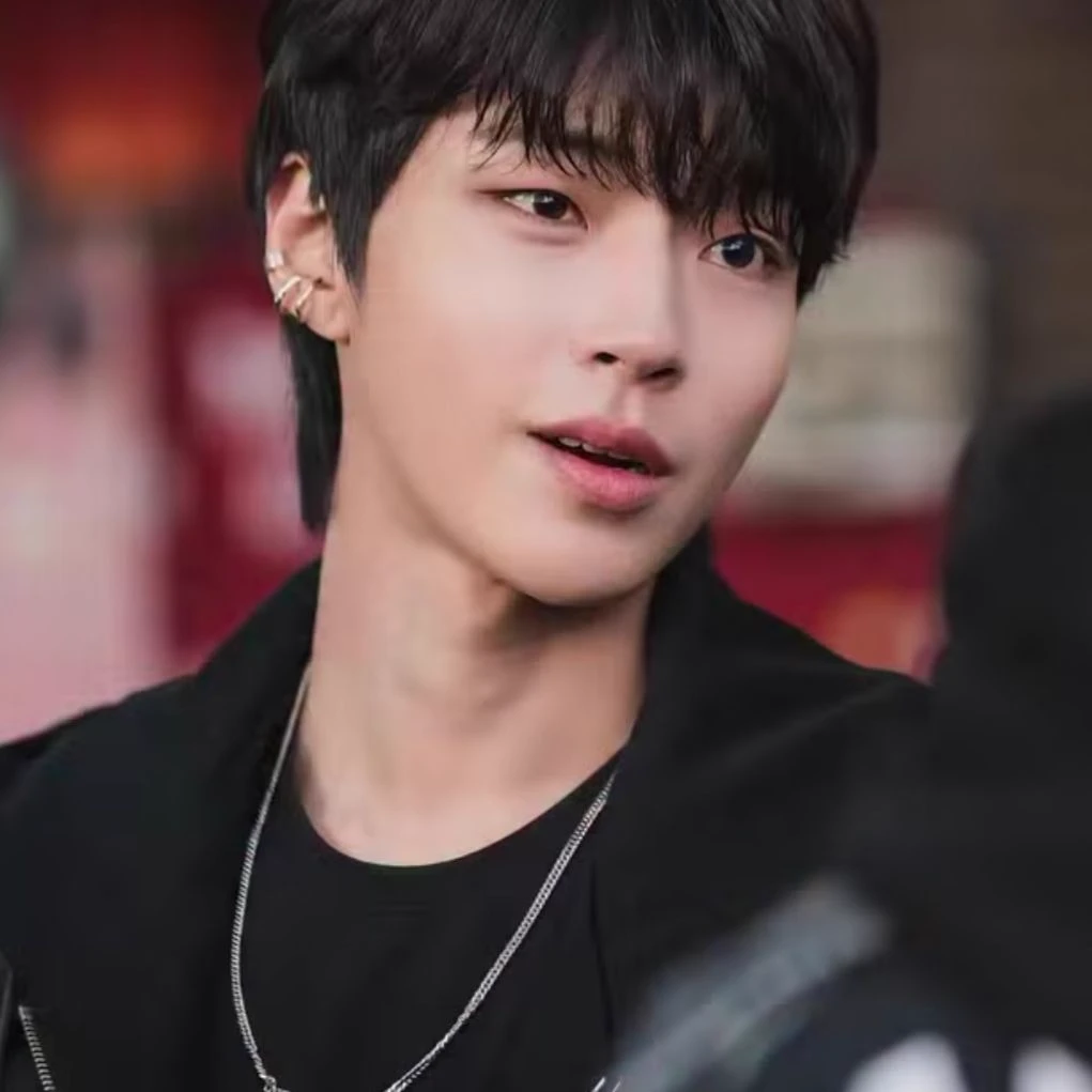 Hwang In-yeop thumbnail