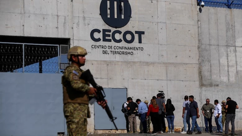 CECOT: The most dangerous and heavily guarded prison. thumbnail