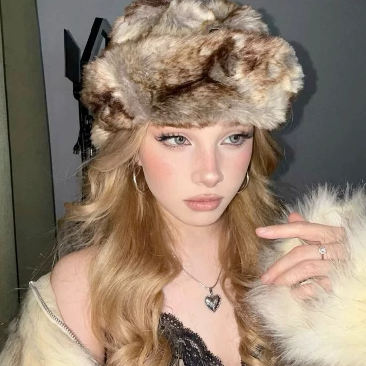 Cynthia thumbnail