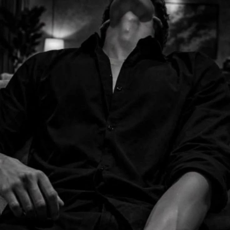 Carlos Moose mafia boyfriend thumbnail