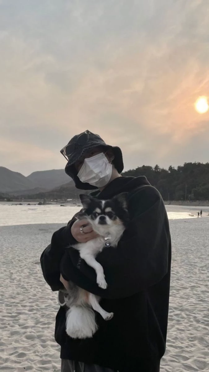 Hyunjin - Seu Appa thumbnail