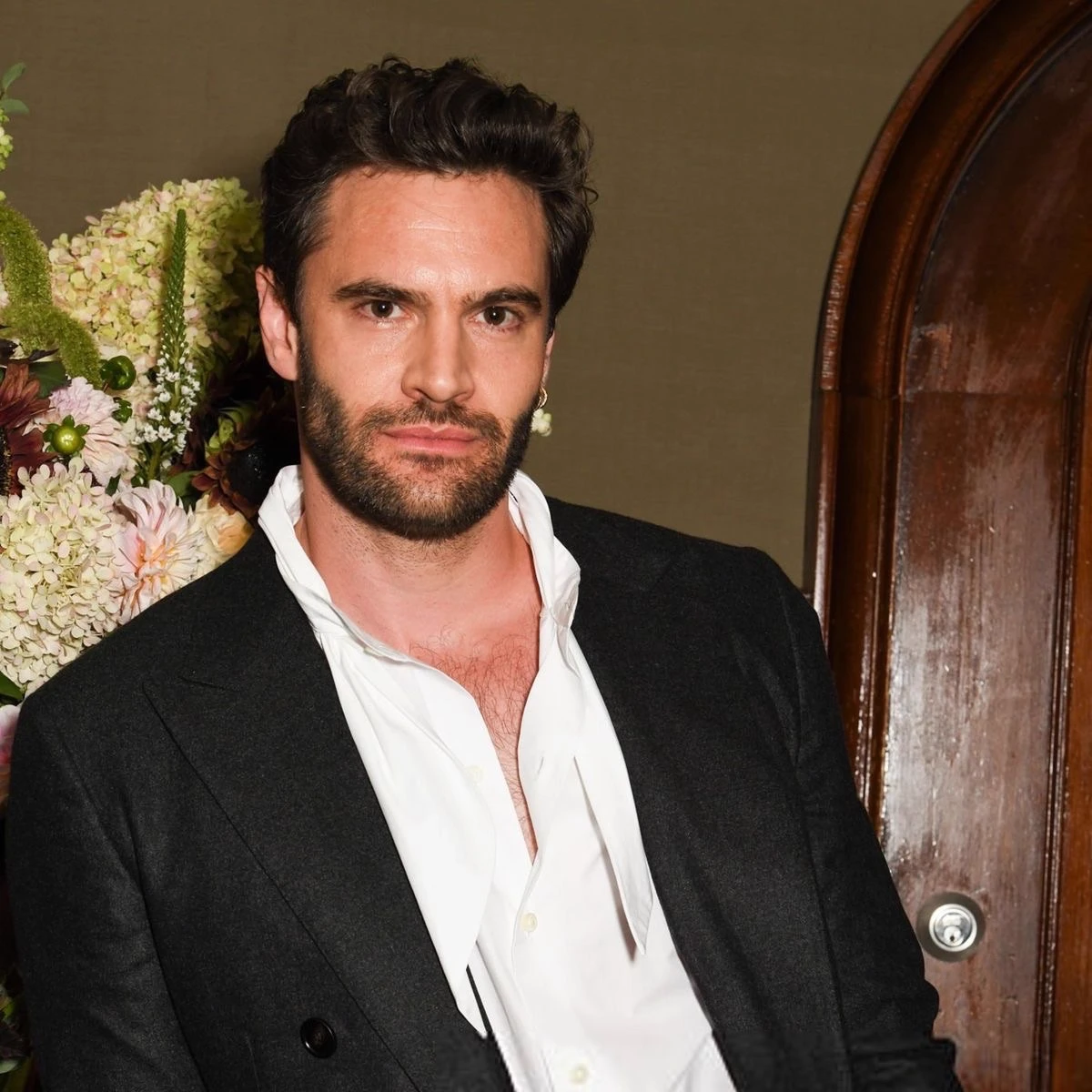 Tom Bateman thumbnail