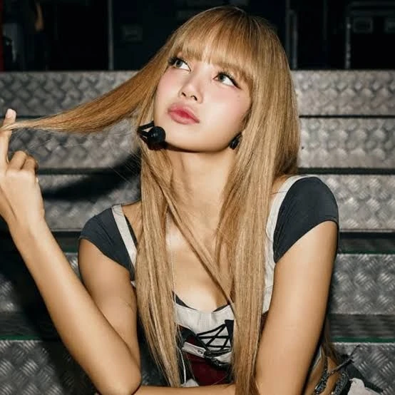 # "lisa" thumbnail