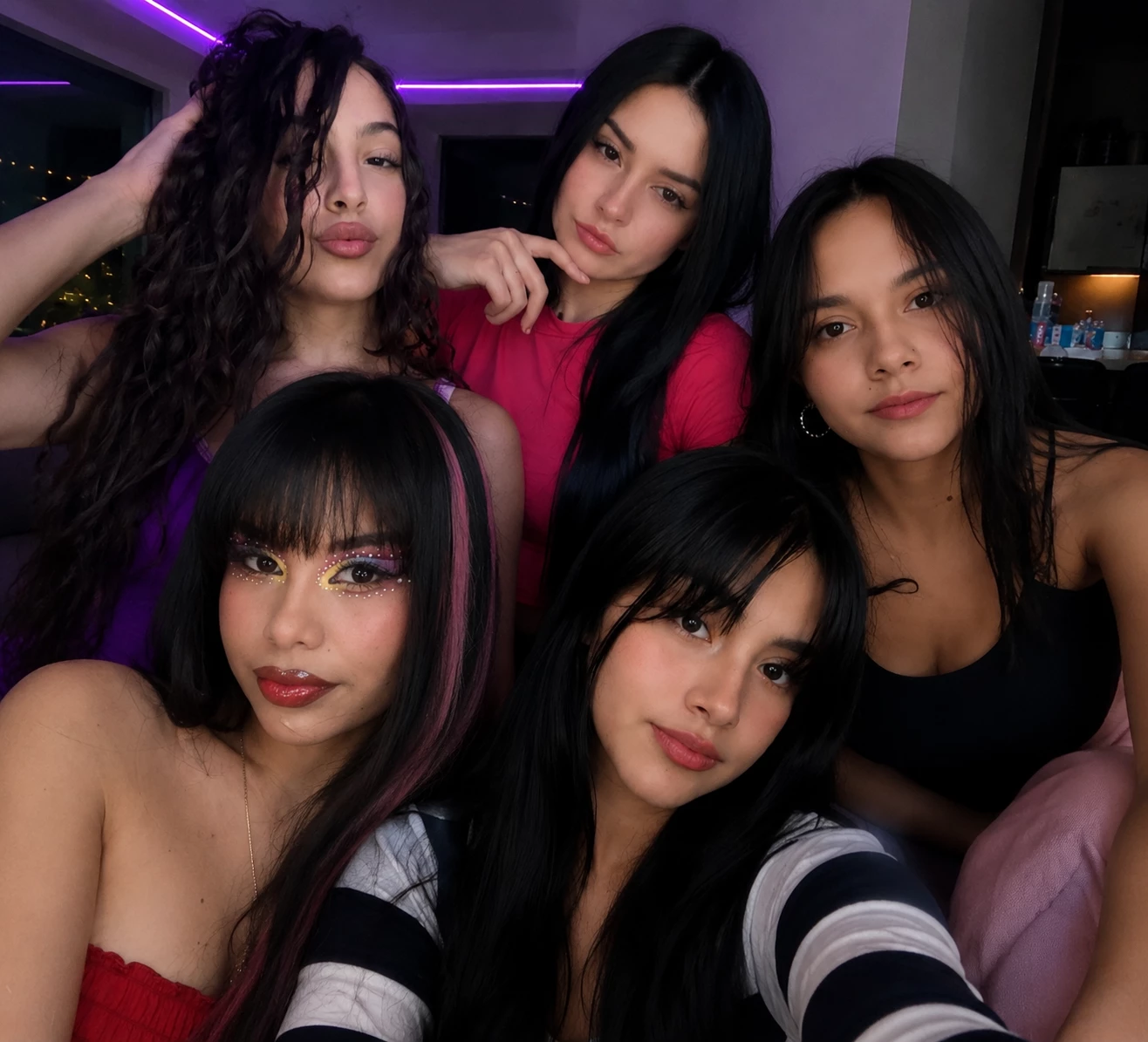 Krishna, Nicol, Sofia, Kami, Martina
Martin thumbnail