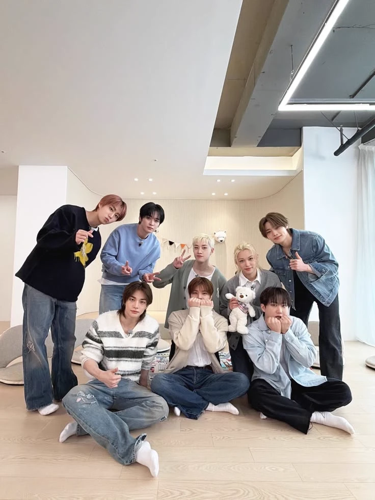 || STRAYKIDS ✨ thumbnail