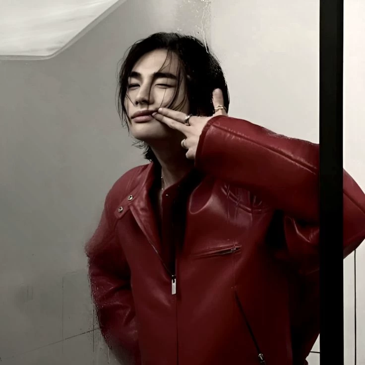 Hyunjin thumbnail