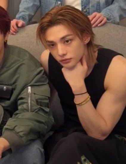 Hyunjin thumbnail