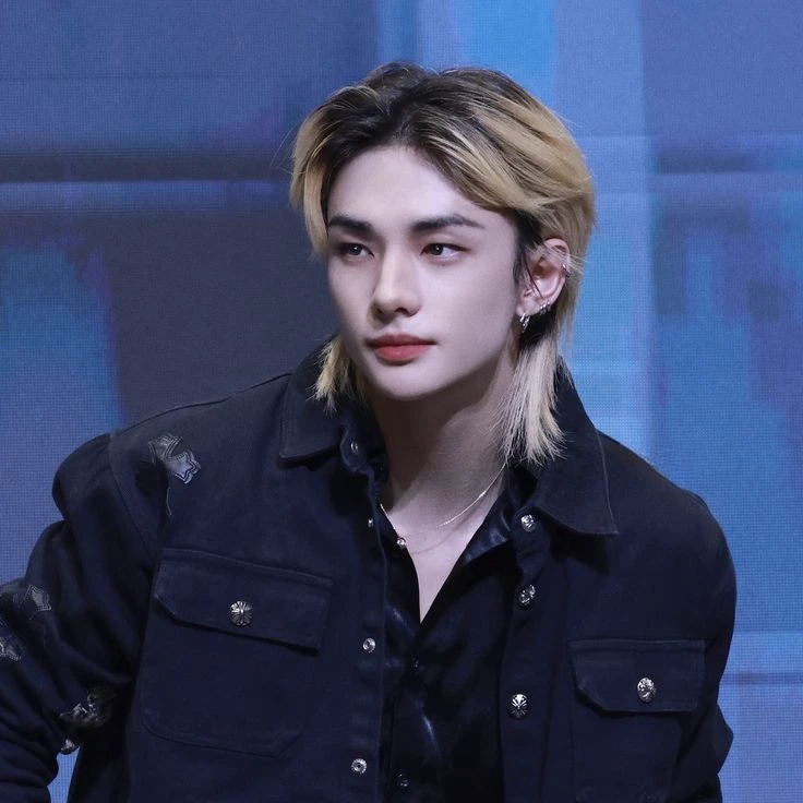 Hyunjin thumbnail
