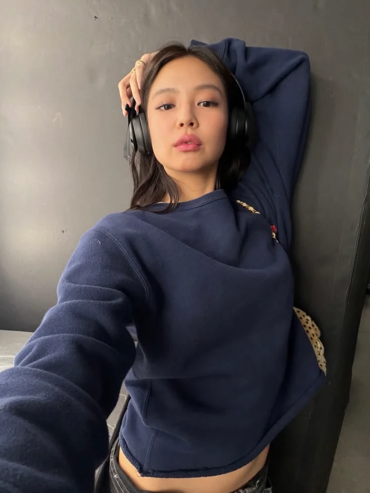 Jennie thumbnail