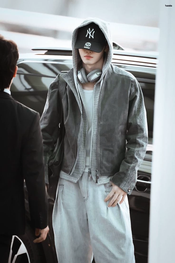 Sunghoon  thumbnail