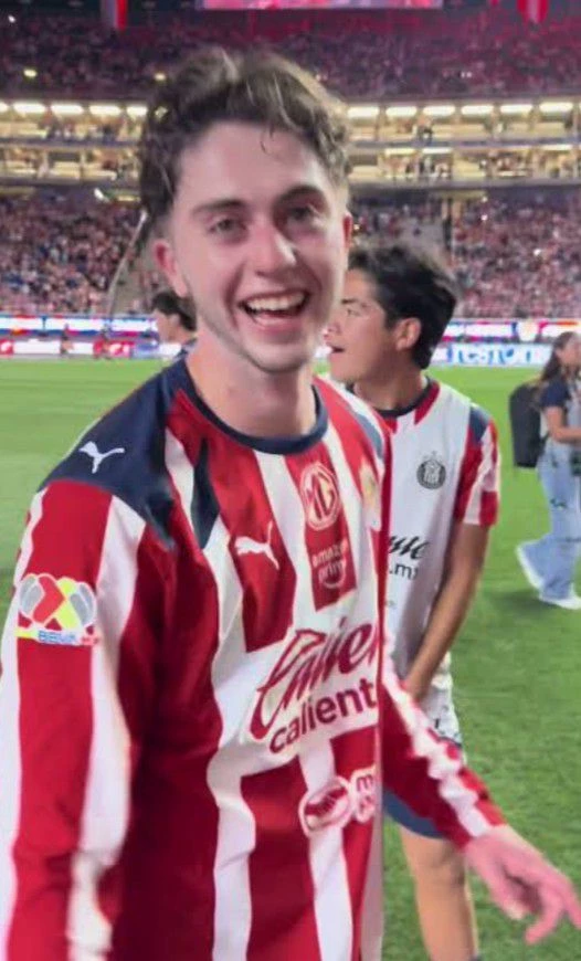 brian Gutiérrez  thumbnail
