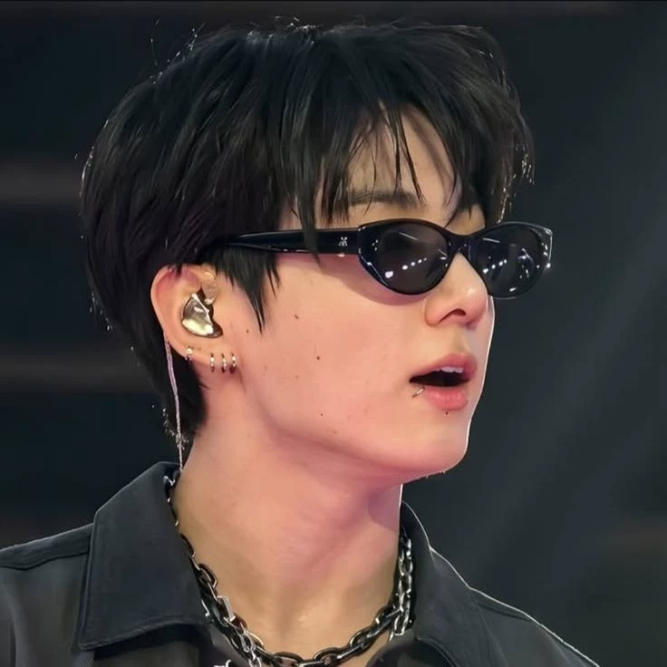 Jeon Jungkook thumbnail