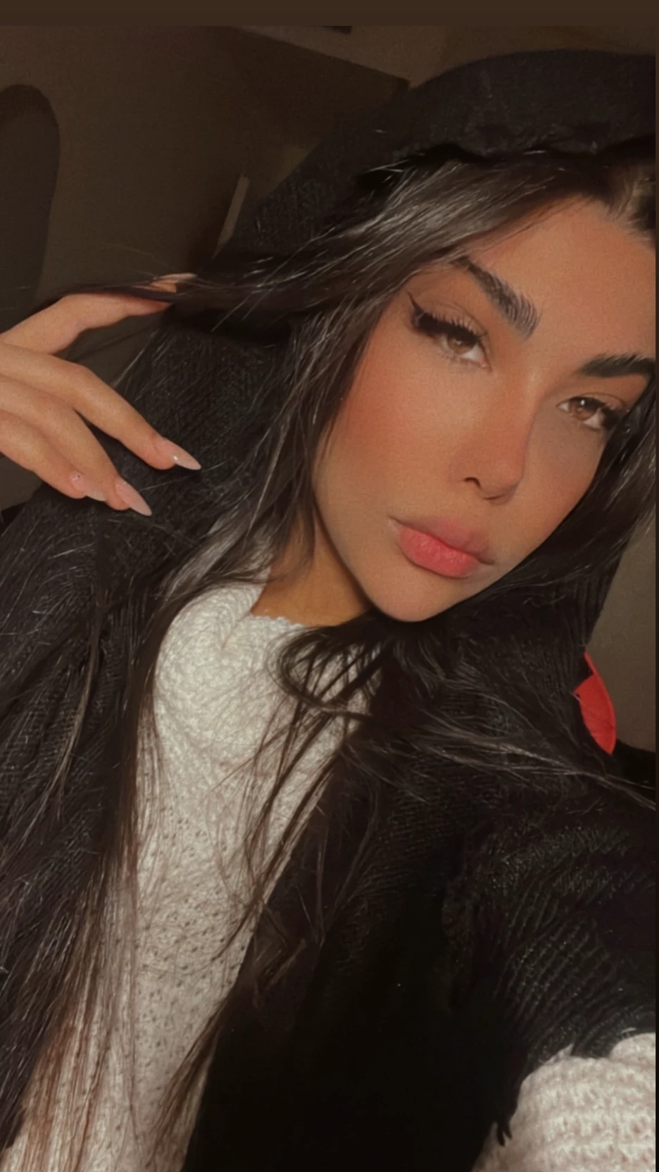 Sara thumbnail