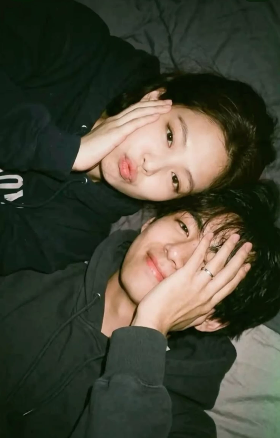 Jennie & Taehyung. (love triangle~) thumbnail