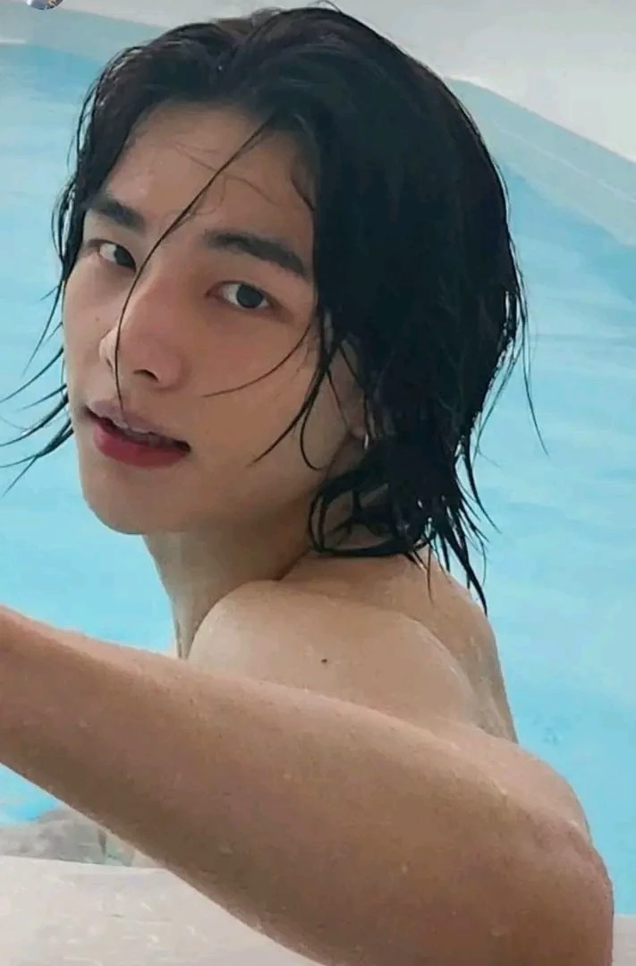 Hwang Hyunjin - Hyunlix thumbnail