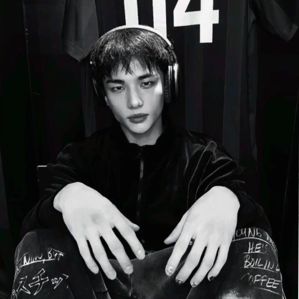 Hyunjin thumbnail
