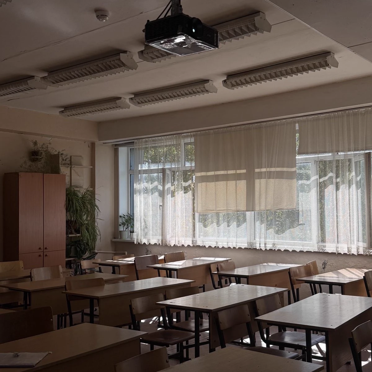 2000s classroom! thumbnail