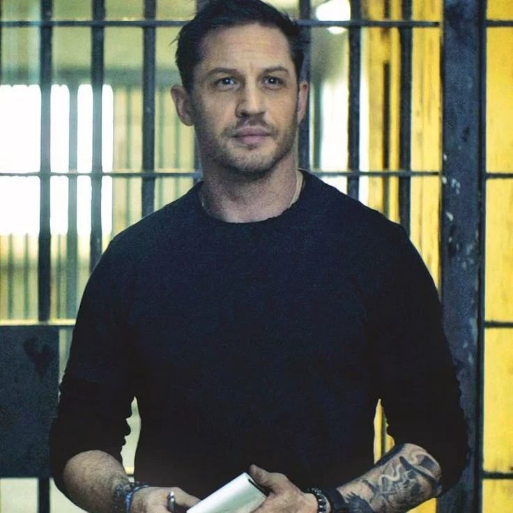 Tom Hardy - running away from home thumbnail