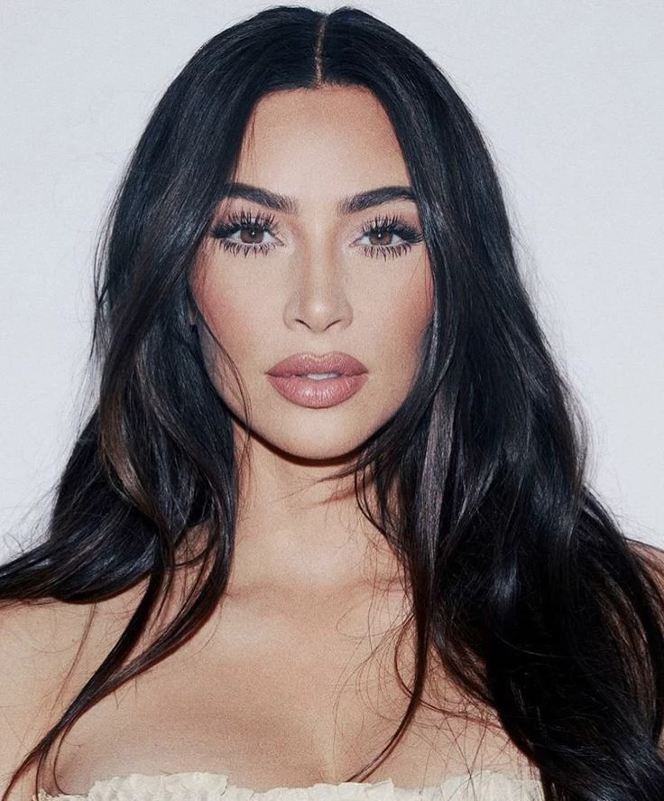 Kin Kardashian thumbnail