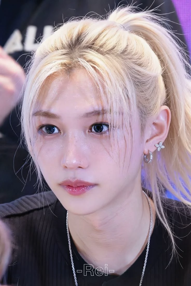 Felix is ​​your roommate thumbnail