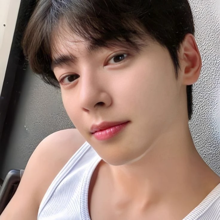 Cha Eunwoo thumbnail