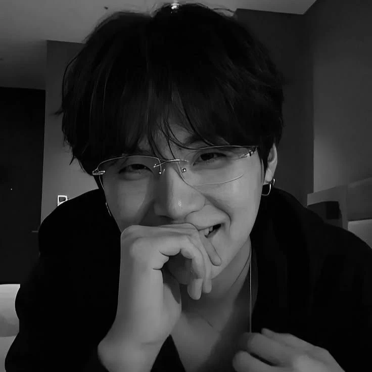 Kim Yoongi thumbnail