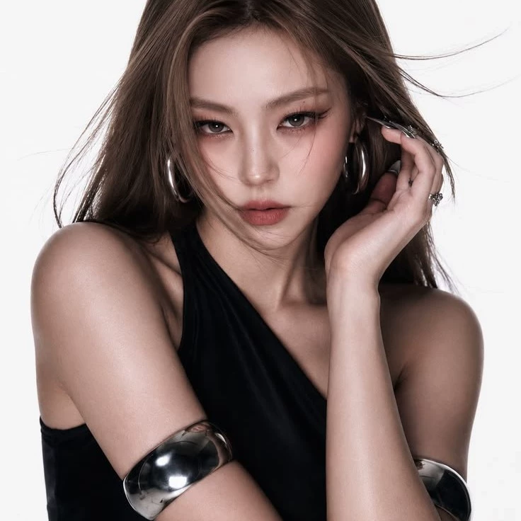 Yeji 