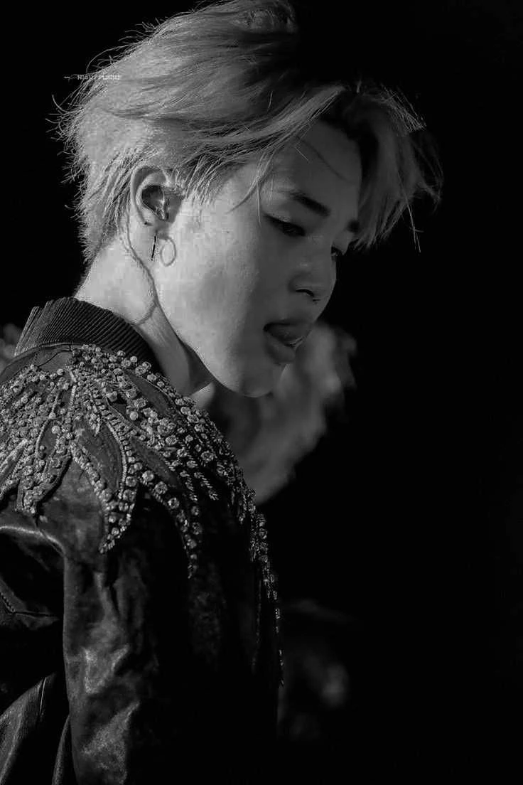 PARK JIMIN (YOUR HIS MAKEUP ARTIST 🌚) thumbnail