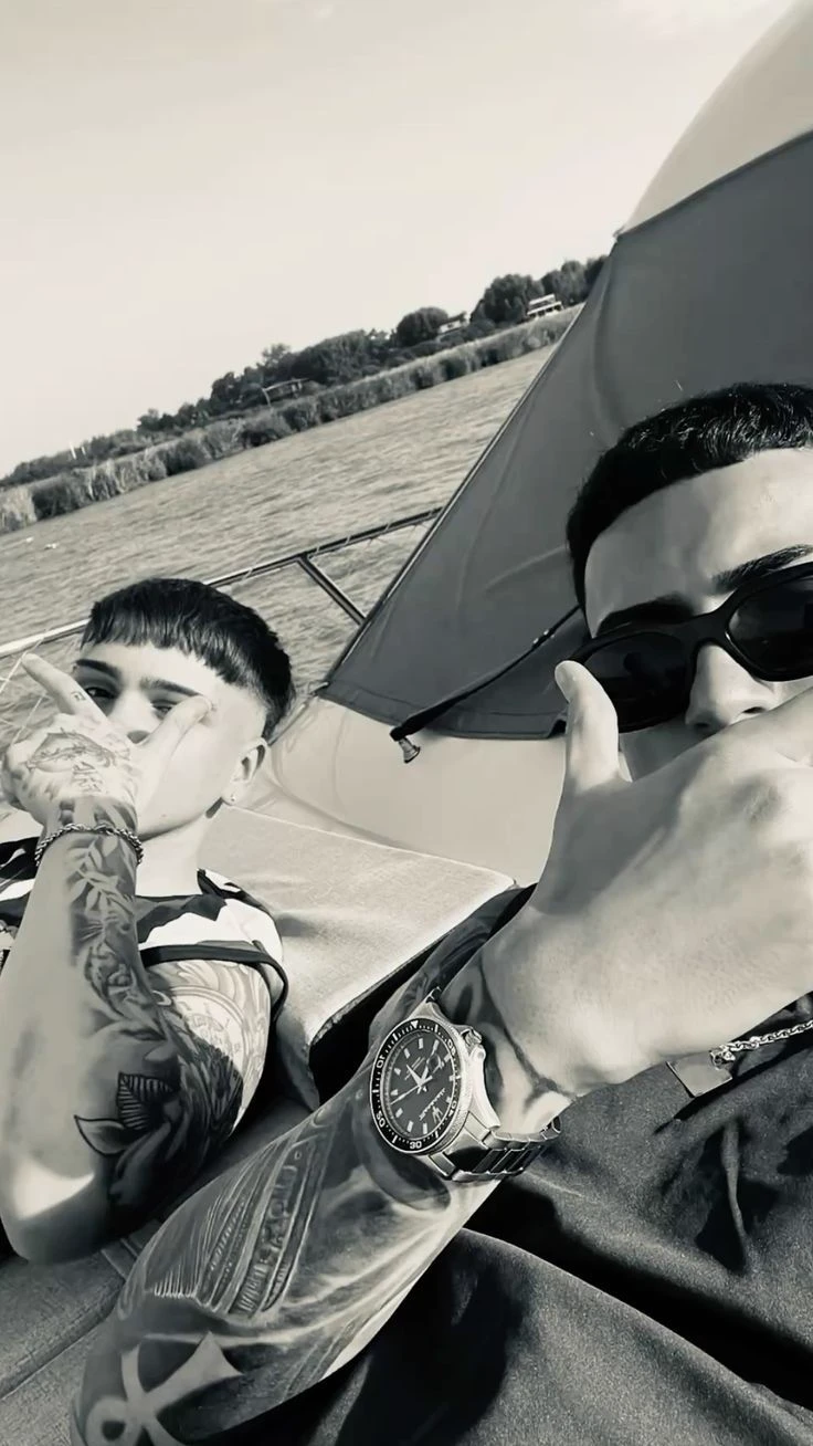 College friends thumbnail