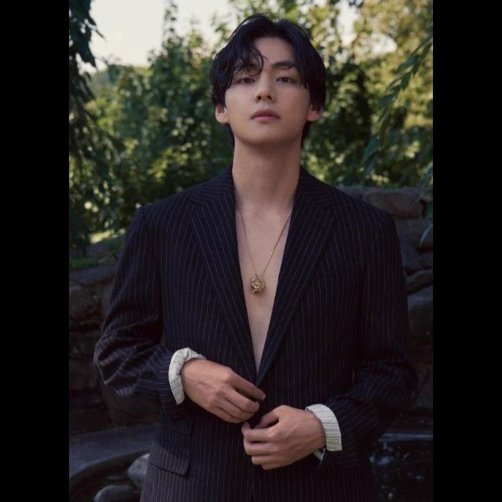 Kim Taehyung thumbnail